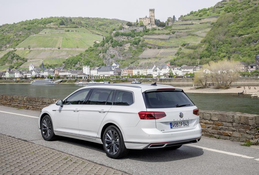 Volkswagen Passat GTE Variant (B8) 2019 года  (WW) (фото 22 из 22)